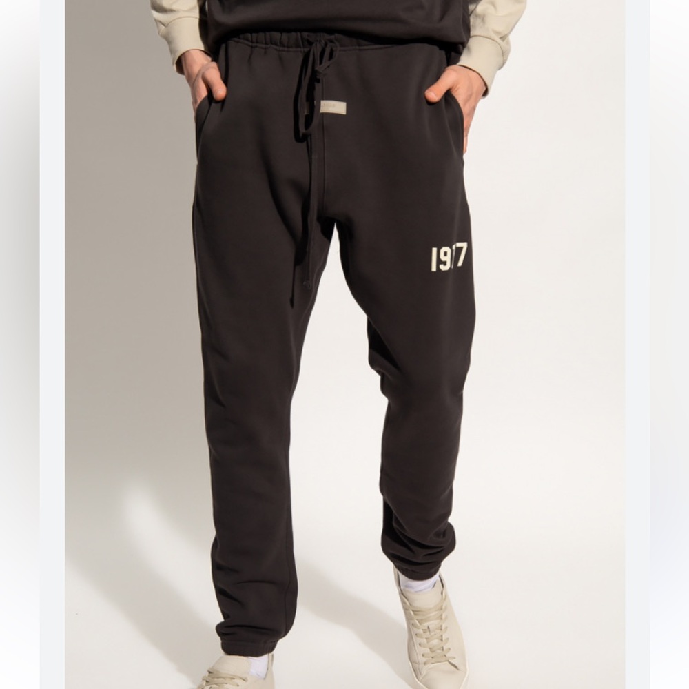 Essentials Fear of God Black Jogger Sweatpants “1977” Authentic